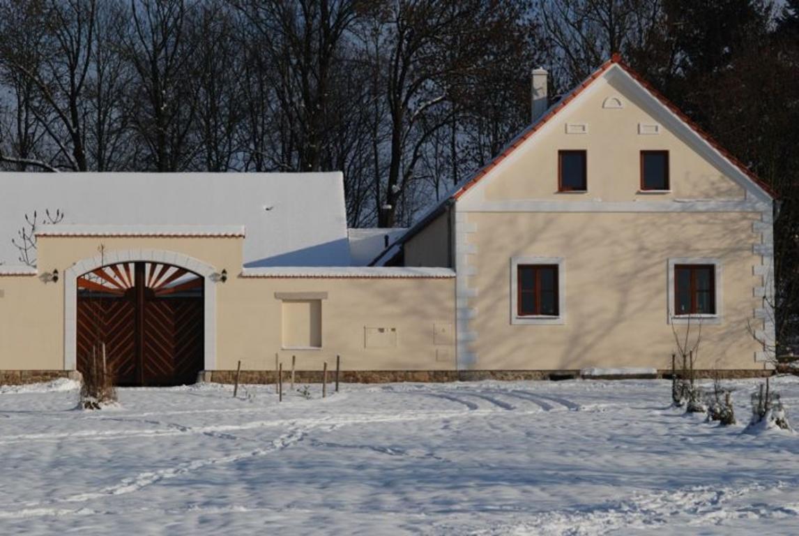 Hotel Veverci Dvur Rosec Exterior foto